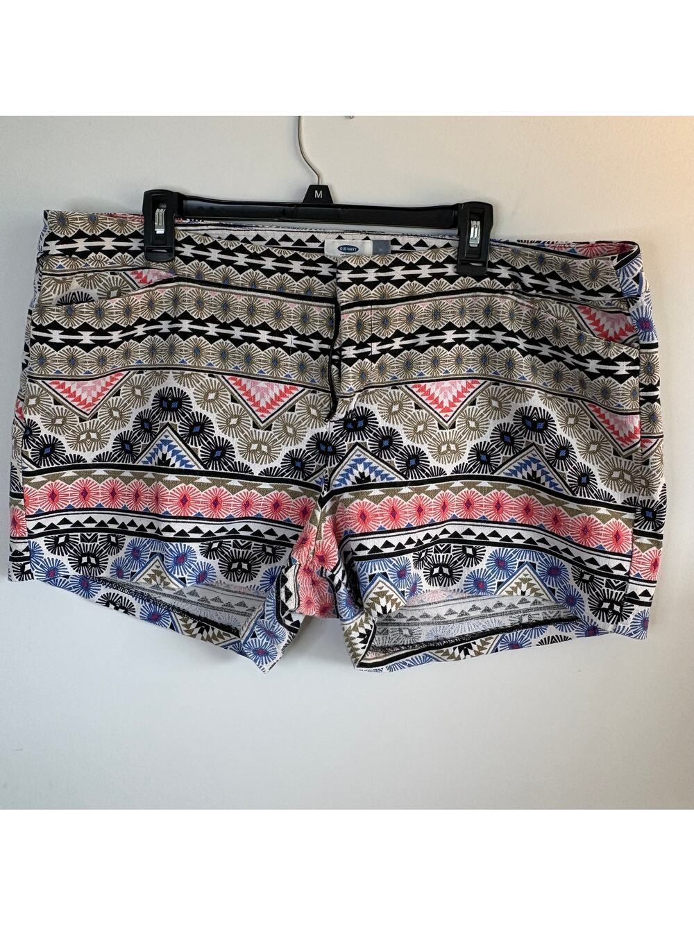 Old Navy Aztec Fair Isle Casual Cotton Shorts 16 Plus